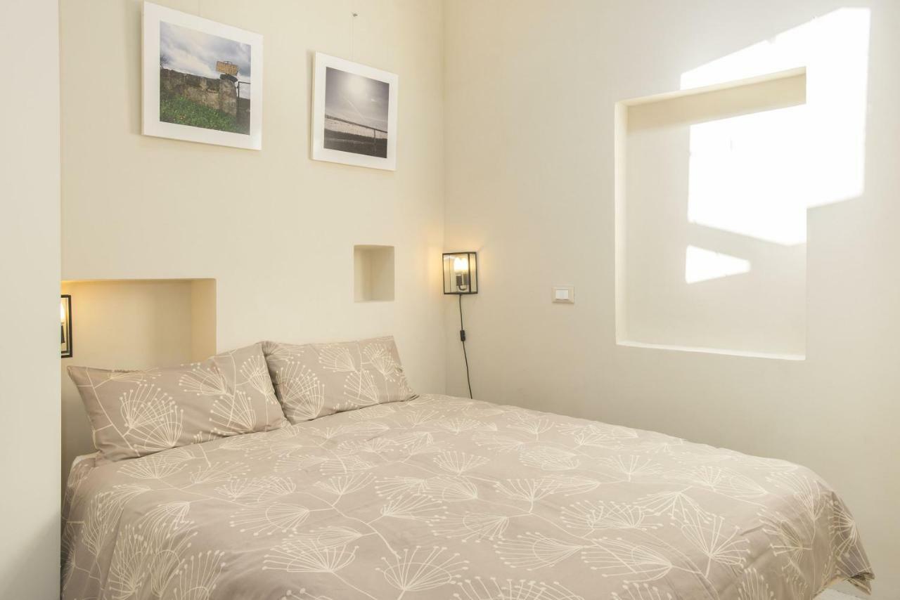 Iolanda Apartment 30M From Seaside Alghero Exteriör bild