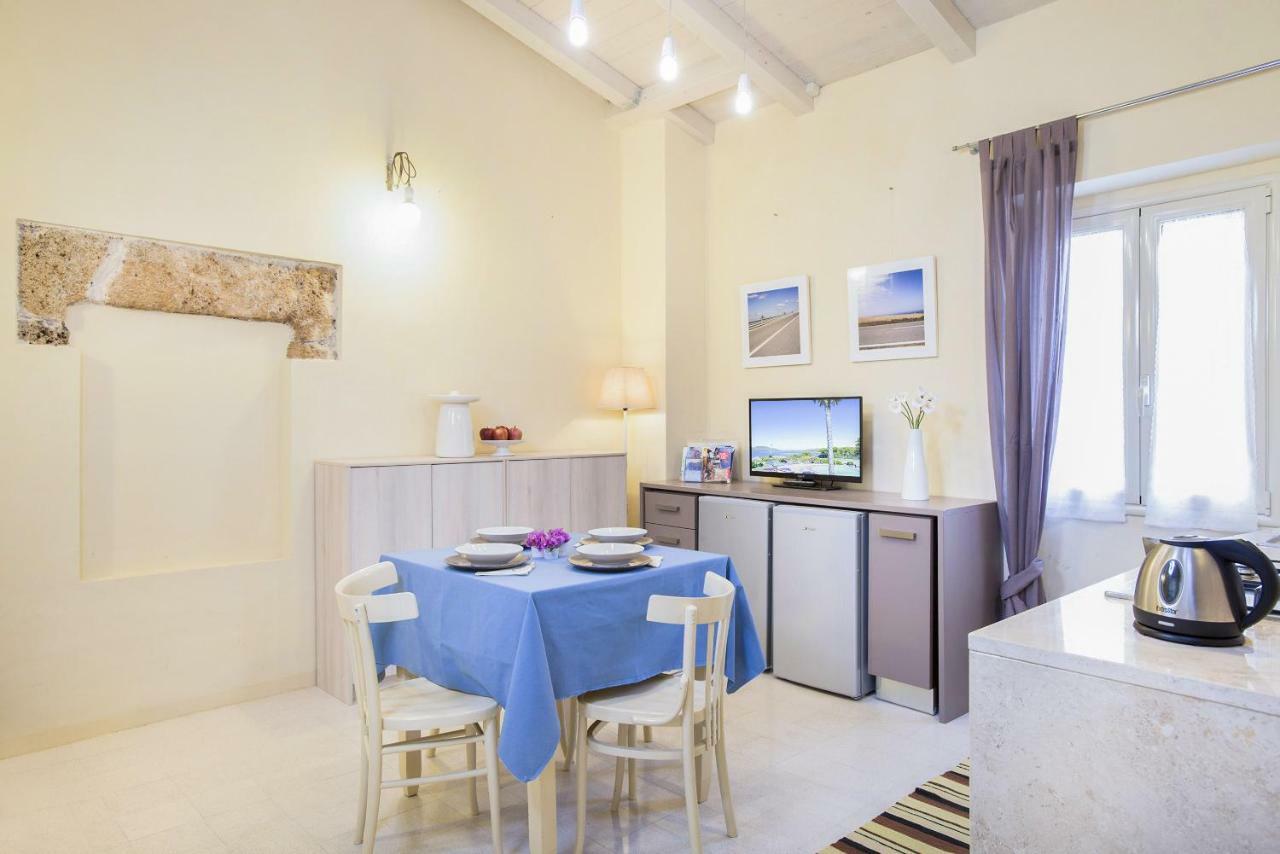 Iolanda Apartment 30M From Seaside Alghero Exteriör bild